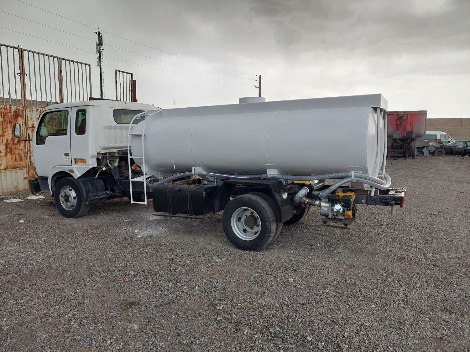 آبرسانی حسین تانکر ۶۰۰۰ لیتری ، ۱۲۰۰۰ لیتری|خدمات حمل و نقل|رباطکریم, |دیوار