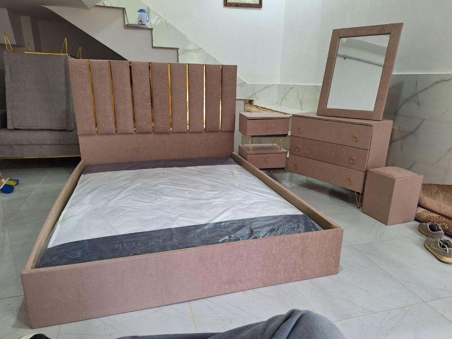 تخت خواب ۲ نفره سرویس کامل|تشک تختخواب|سقز, |دیوار