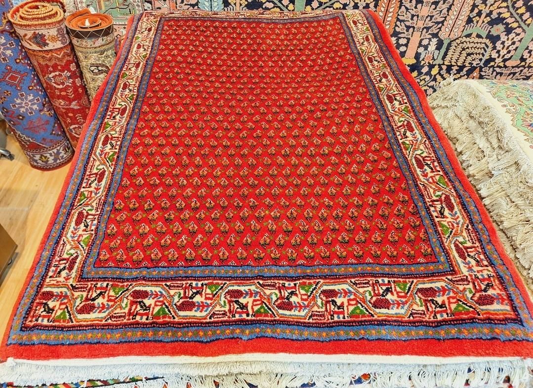 ذرع و نیم دستباف اراک|فرش|تهران, اکباتان|دیوار