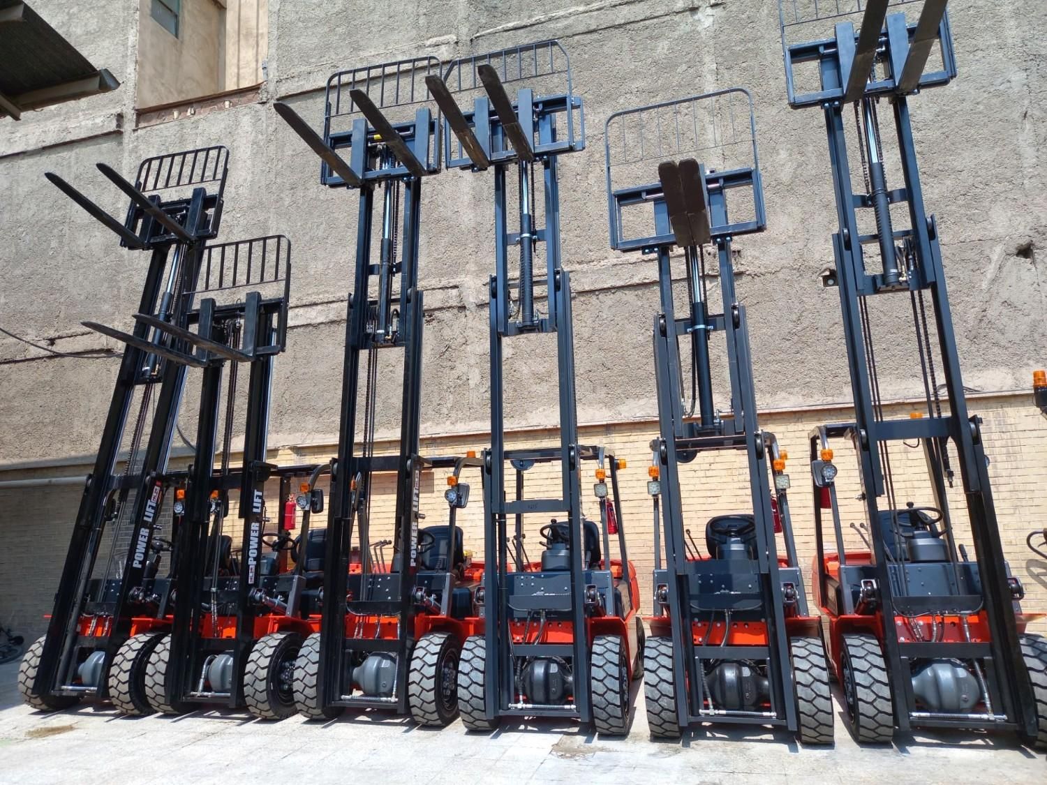 لیفتراک های دستی و دیزل و دوگانه|ماشین‌آلات صنعتی|صفادشت, |دیوار