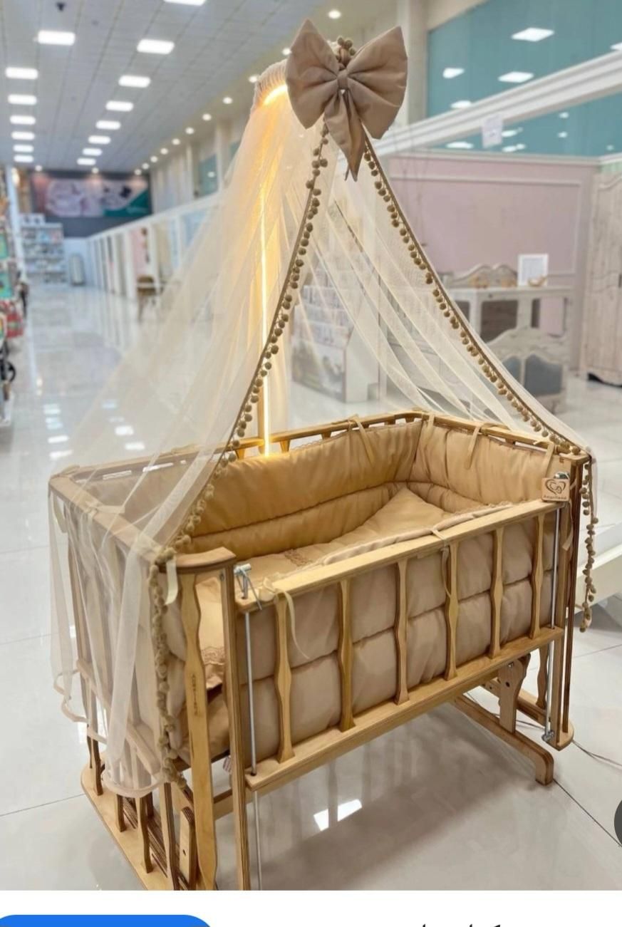 تخت وگهواره فرشته|تخت و صندلی بچه|نیشابور, محله میدان باغات|دیوار