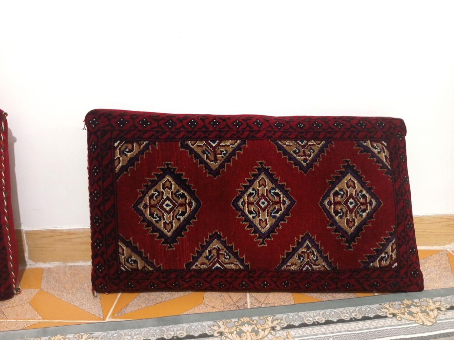 پشتی دست‌باف|پشتی|تربت‌حیدریه, باغ سلطانی|دیوار