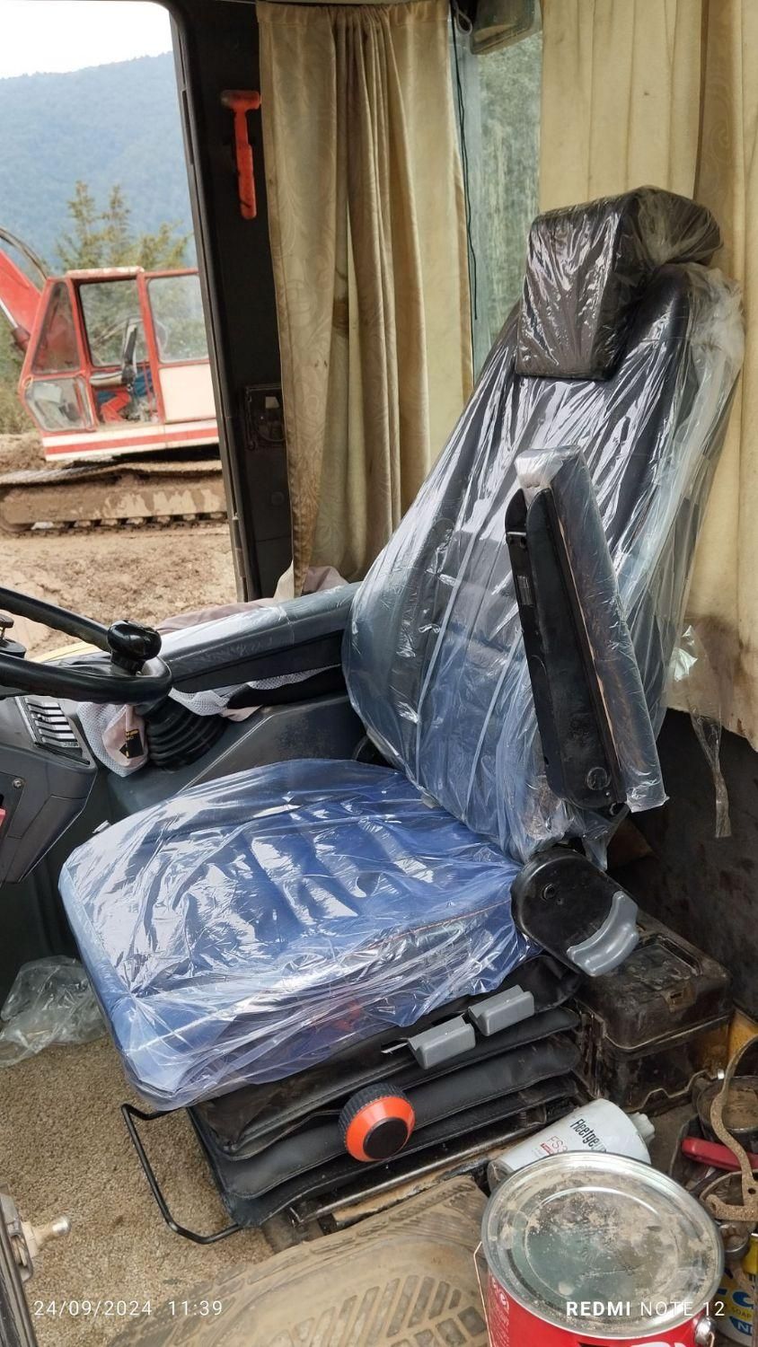 صندلی بادی جکی کامیون تراکتور|قطعات یدکی و لوازم جانبی|سنندج, |دیوار