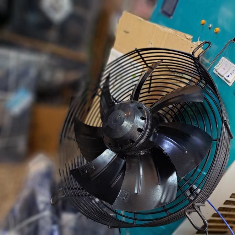 فن هواکش سیرکوله جهت گلخانه فلزی|پنکه و تصفیهکنندهٔ هوا|اصفهان, شیخ اشراق|دیوار