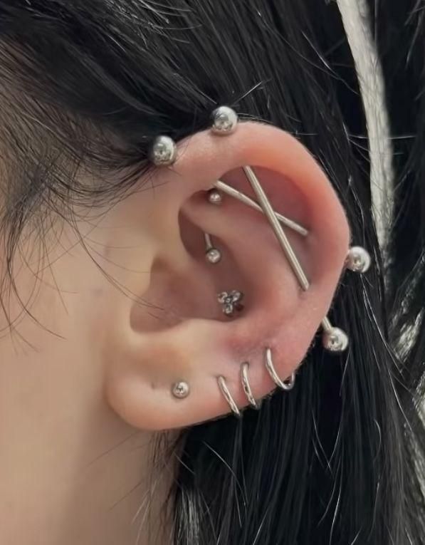 خدمات پیرسینگ گوش ، بینی ، لب|خدمات آرایشگری و زیبایی|اصفهان, وحید|دیوار