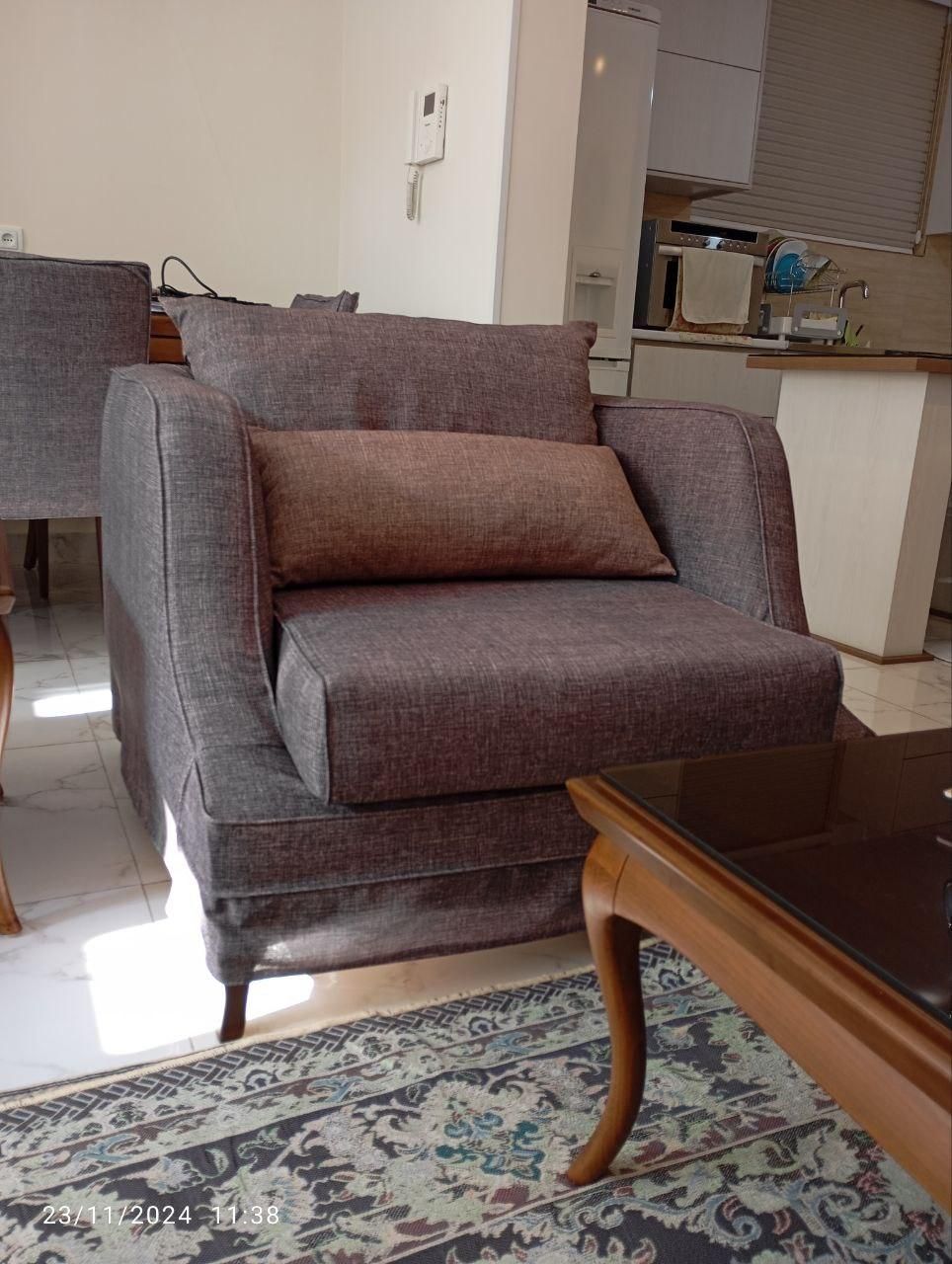 پیراهن مبل لوییس ویتون هفت نفره|مبلمان خانگی و میز عسلی|کرج, فاز ۱ مهرشهر|دیوار