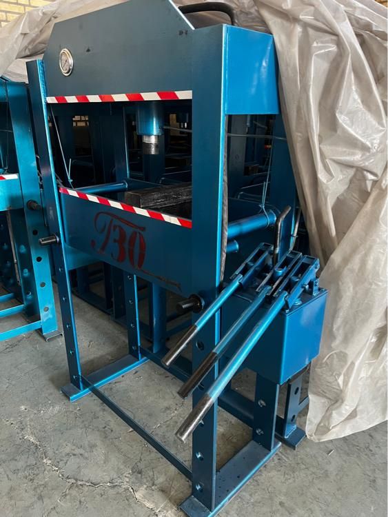 پرس هیدرولیک ۳۰ تن ۳ دسته|ماشین‌آلات صنعتی|تهران, وردآورد|دیوار