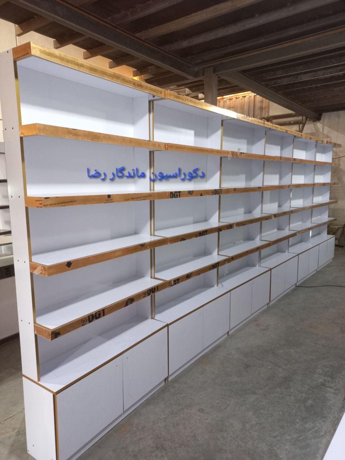 ویترین پشت شیشه۳ دکور پیشخوان طرح دار قفسه برند۲|فروشگاه و مغازه|تهران, حسن‌آباد|دیوار