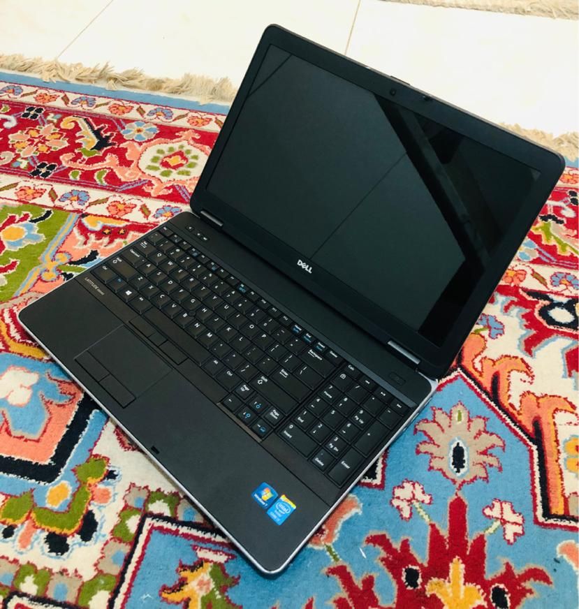 دل i7 نسل چهار/ رم8/ هارد 256 ssd/گرافیک مجزا ۲گیگ|رایانه همراه|تهران, زمزم|دیوار