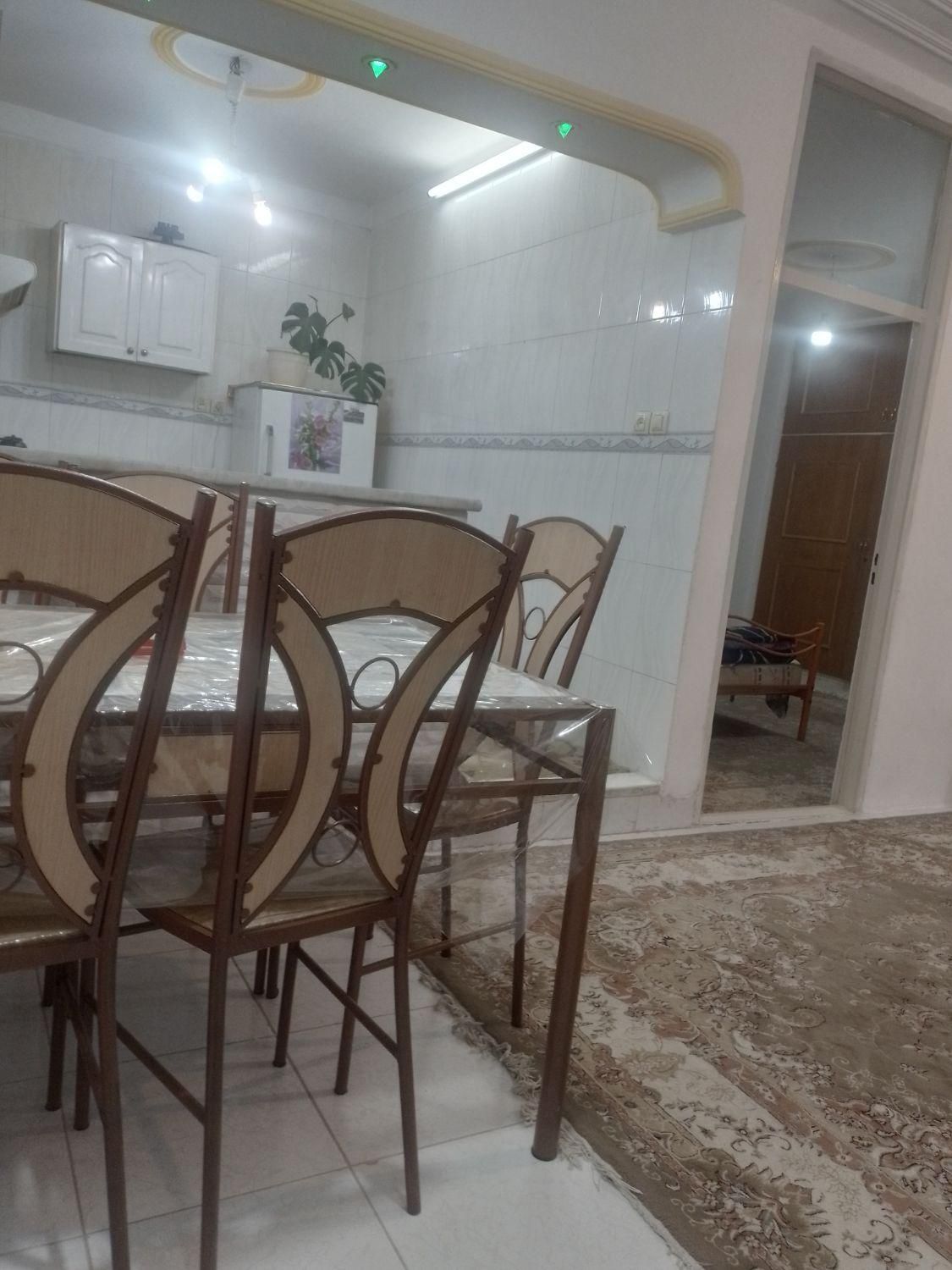 اجاره روزانه منزل مبله دربست کاملآ مستقل|اجارهٔ کوتاه‌مدت آپارتمان و سوئیت|قم, آزادگان|دیوار