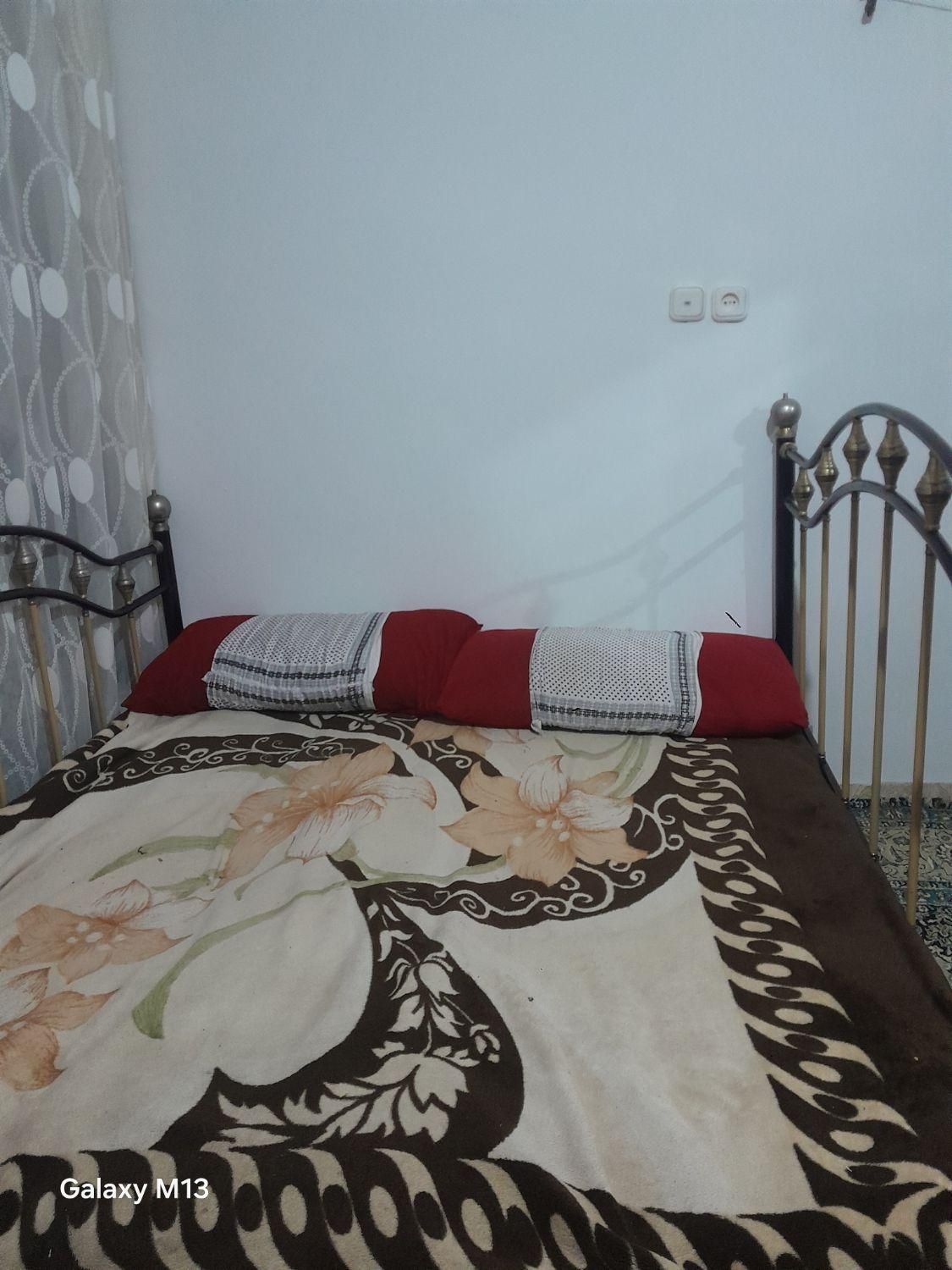 تخت خواب|تخت و سرویس خواب|شیروان (خراسان), |دیوار