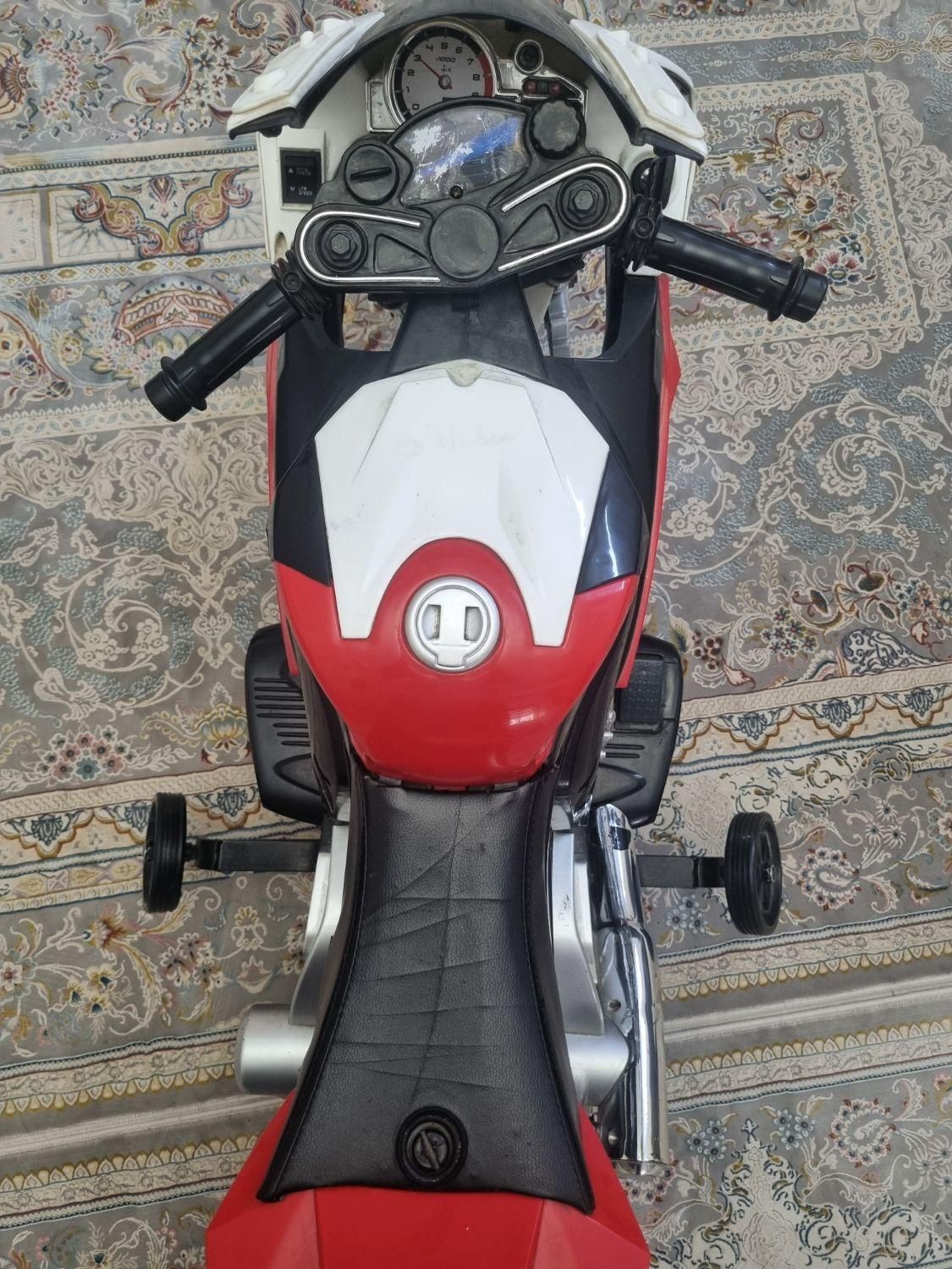 موتور شارژی BMW s1000rr|اسباب‌‌بازی|تهران, اتابک|دیوار