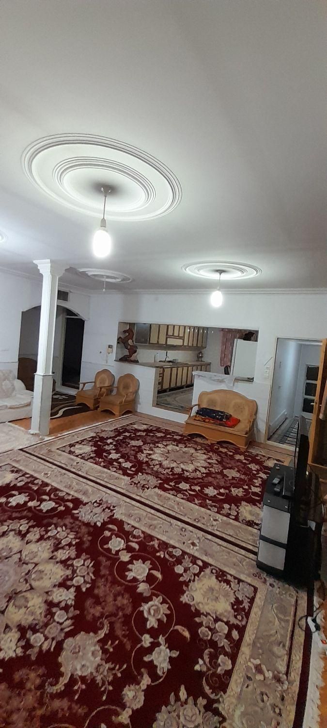 اجاره آپارتمان تمیز محل ارام امنیت بالا مستقل|اجارهٔ کوتاه‌مدت آپارتمان و سوئیت|ساوه, |دیوار