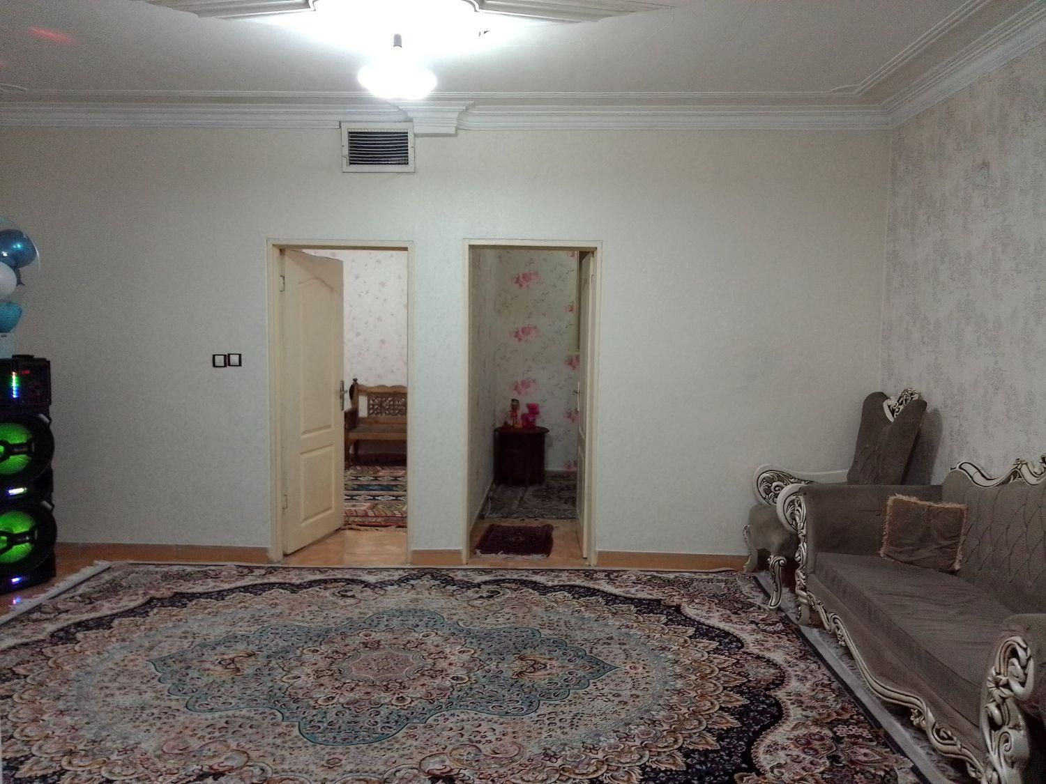 آپارتمان ۷۵ متری دو خواب|اجارهٔ آپارتمان|تهران, نعمت‌آباد|دیوار