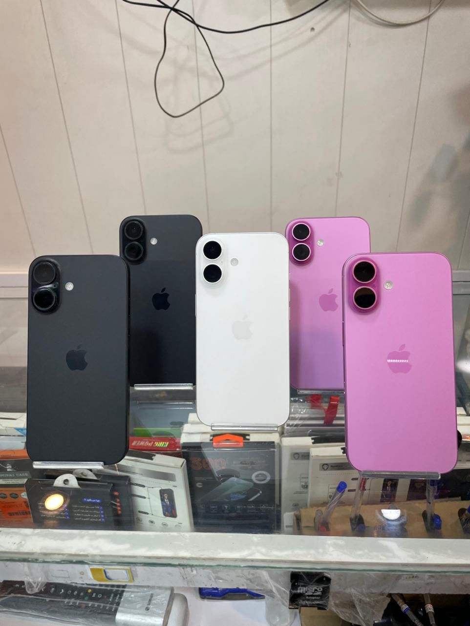 در حد اکبند iphone 16 128 cha|موبایل|کرج, گوهردشت|دیوار