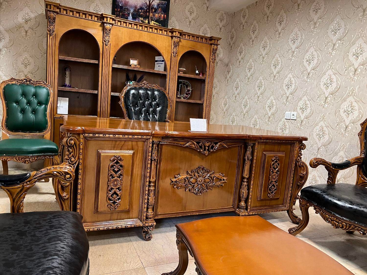 مبلمان کلاسیک اداری/مبل پوستماری میزچوبی اداری|دفتر کار|تهران, شهرک ولیعصر جنوبی|دیوار