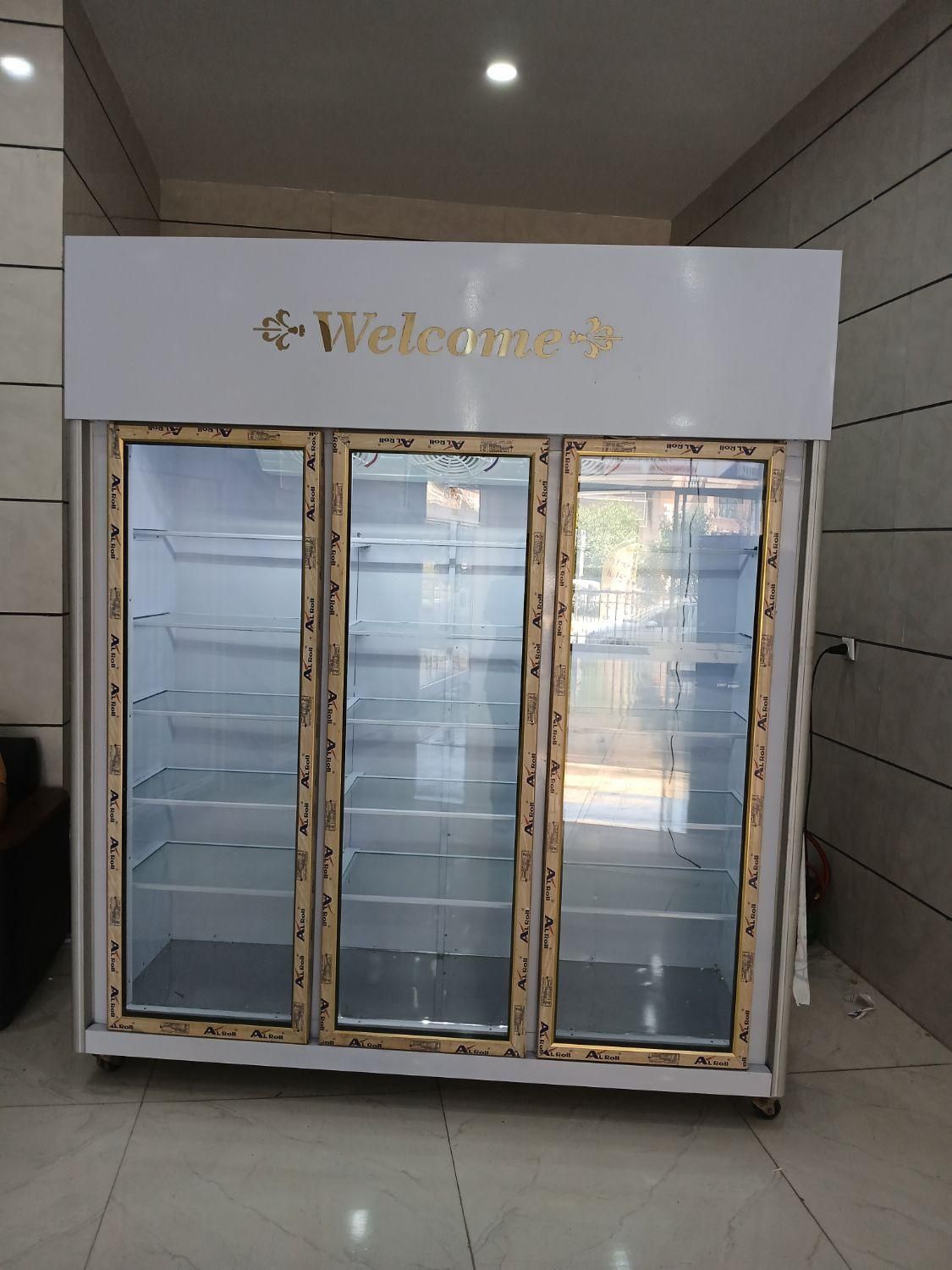 یخچال و فریزر فروشگاهی ایستاده|فروشگاه و مغازه|بندرعباس, |دیوار