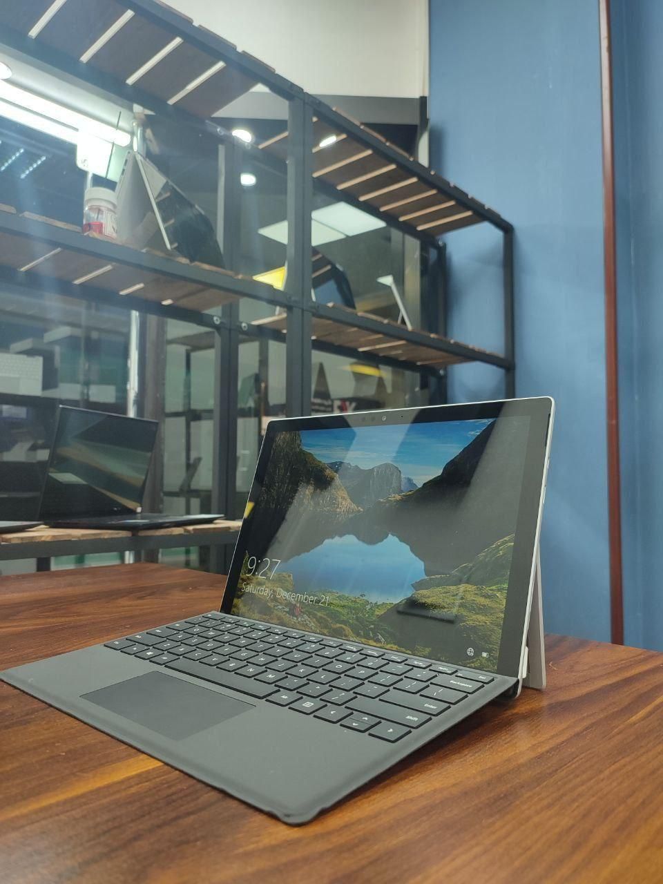 surface pro 5 در حد آک با قلم ،سیمکارتخور|رایانه همراه|کرج, هفت تیر|دیوار