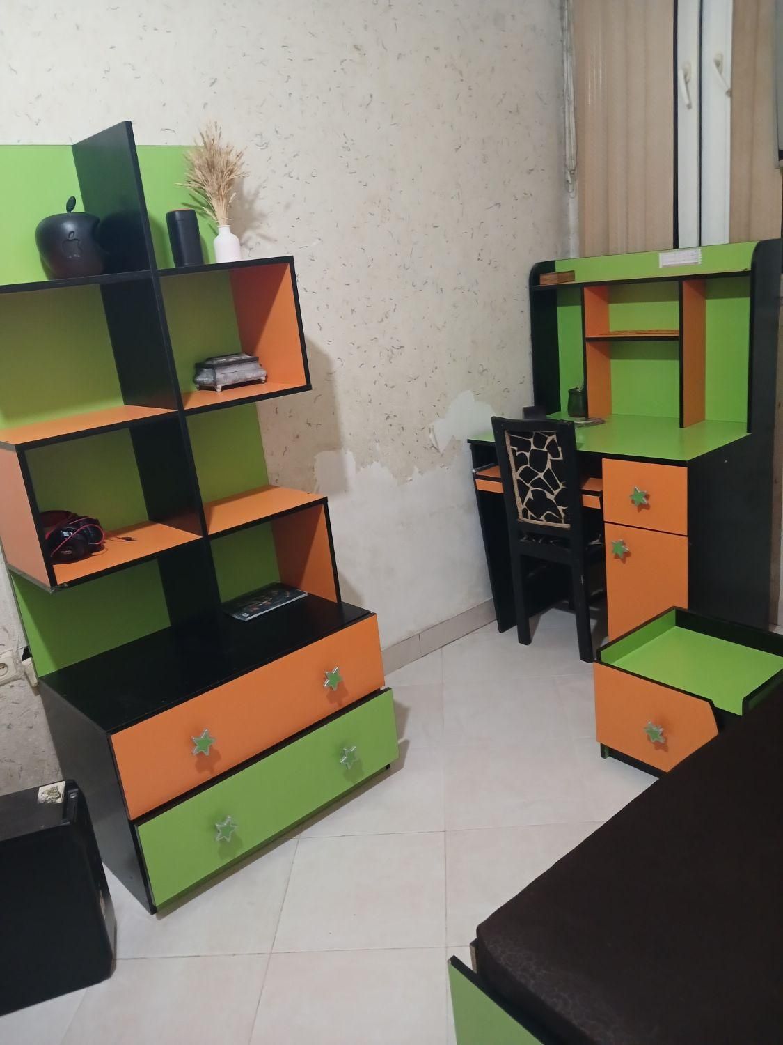 تخت کودک  و نوجوان|تخت و سرویس خواب|قزوین, |دیوار