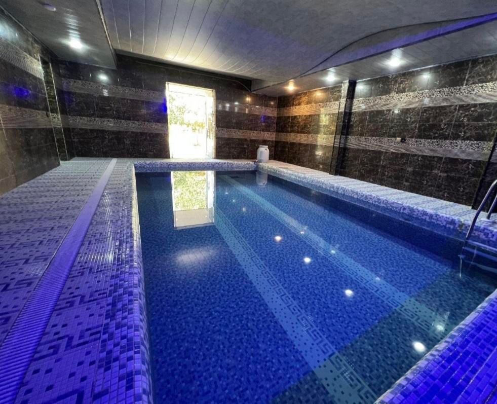 اجاره استخر سرپوشیده ابگرم دو خواب زیار|اجارهٔ کوتاهمدت ویلا و باغ|اصفهان, شاهزید|دیوار
