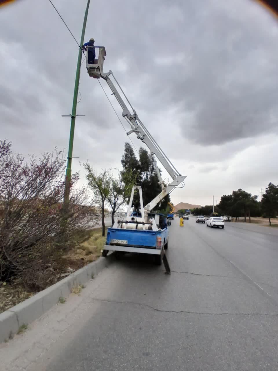 اجاره بالابر جرثقیل نفربر ایمنی کامل|خدمات حمل و نقل|اصفهان, محله سفلی|دیوار