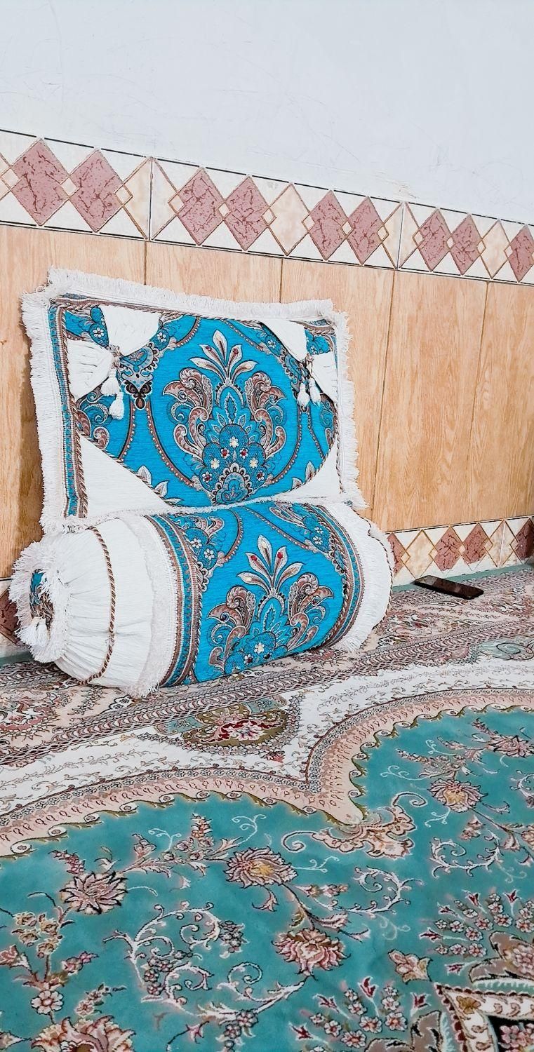 رو بالشتی..رو پشتی|رختخواب، بالش، پتو|یاسوج, |دیوار