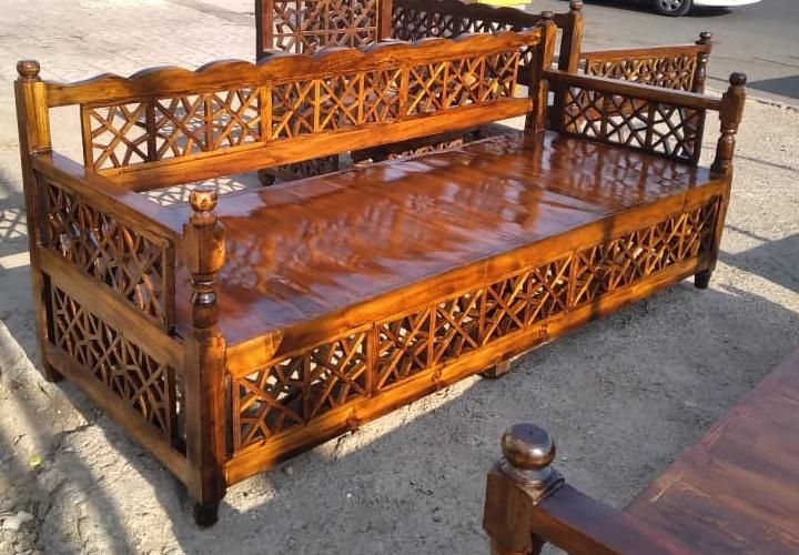 تخت سنتی ۲در ۱  رنگ براق تمام شبکه پایین بالا شبکه|مبلمان خانگی و میز عسلی|تهران, دولتخواه جنوبی|دیوار