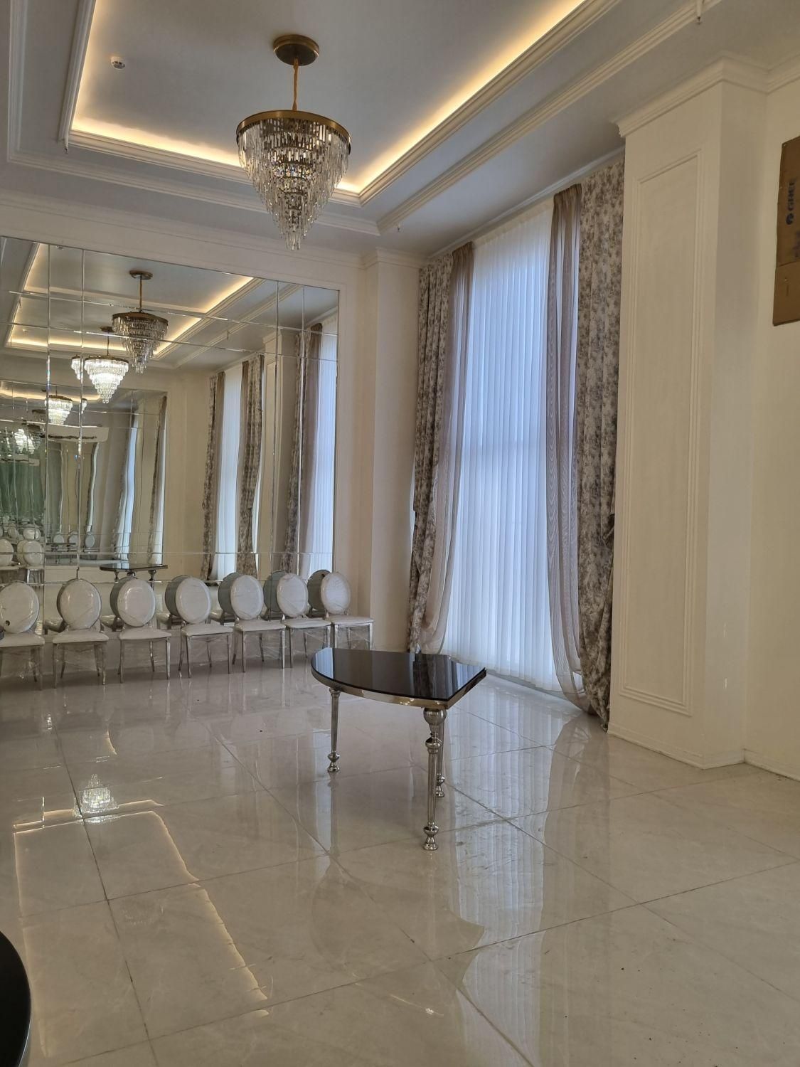 ۹۵متر/پونک/برج مجلل/۲پارکینگ سندی/قابل معاوضه|فروش آپارتمان|تهران, پونک|دیوار