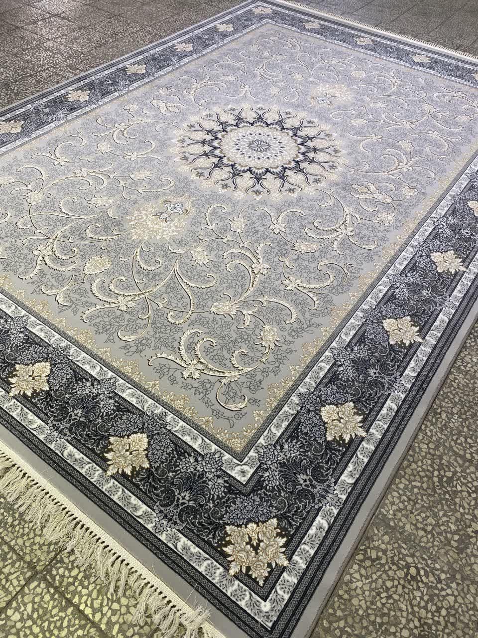 فرش خاص /بدون واسطه نقد و چک/توضیحات بخونید.|فرش|کاشان, |دیوار