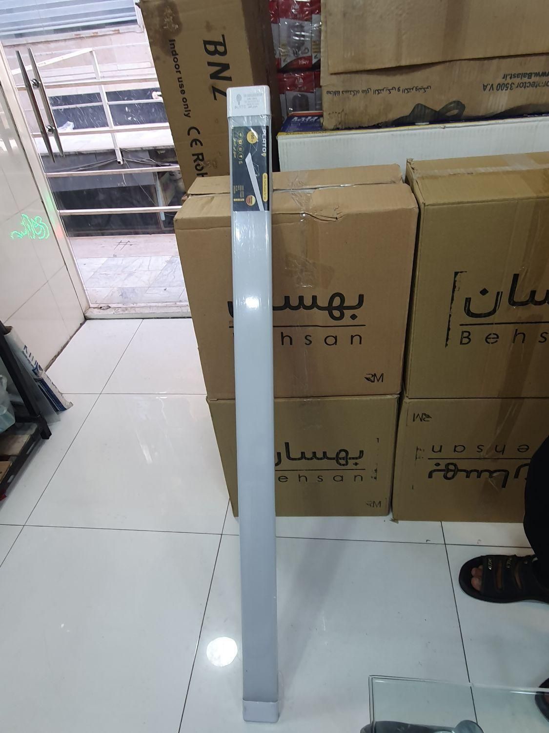 پر نور مهتابی ال ای دی 160 وات براکت LED|لامپ و چراغ|تهران, فردوسی|دیوار