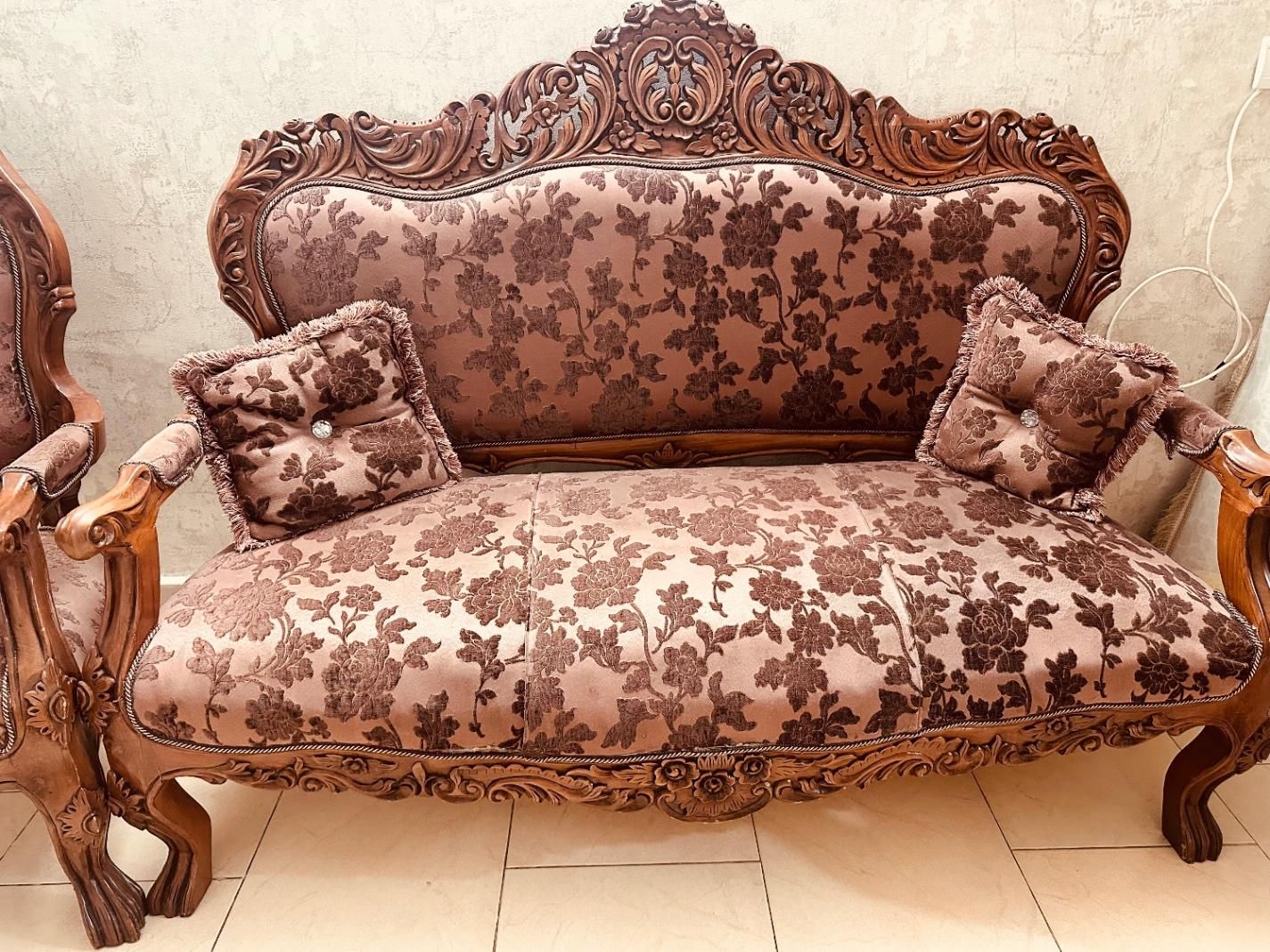 مبلمان ۸ نفره چوب گردو|مبلمان خانگی و میز عسلی|اصفهان, سعادت‌آباد|دیوار