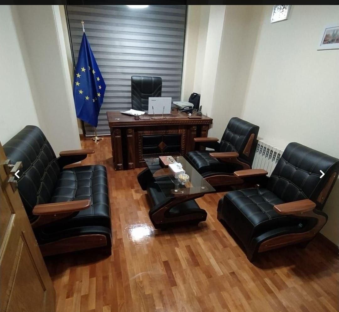 میز و صندلی لمسه اداری متنوع|دفتر کار|تهران, شهرک ولیعصر جنوبی|دیوار