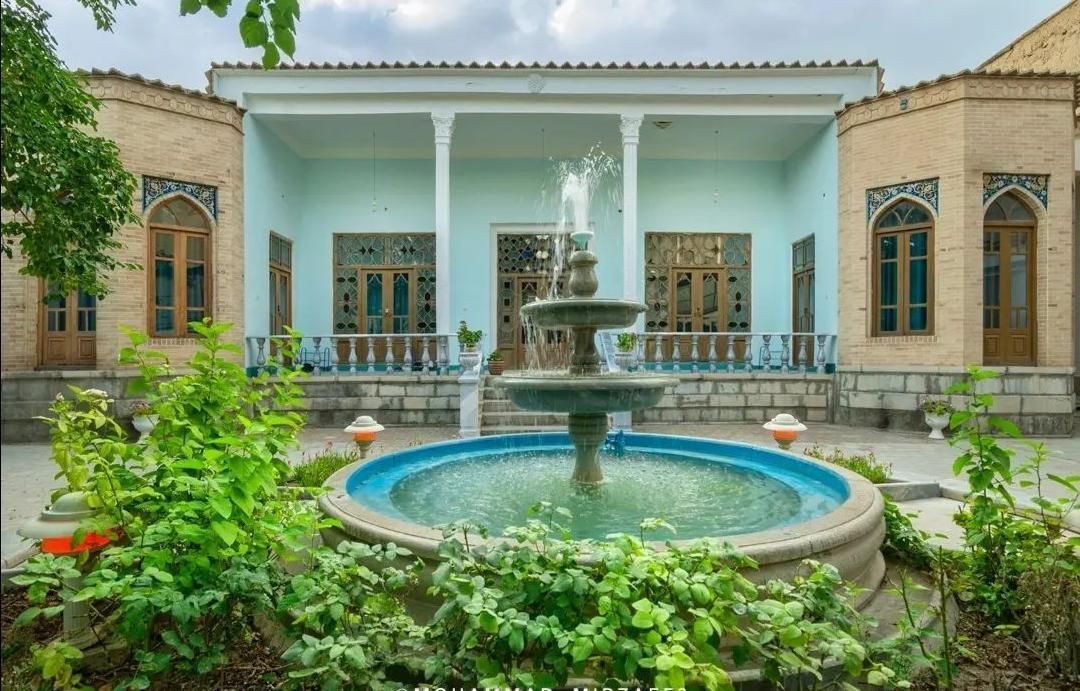 هتل سنتی اقامتگاه بومگردی گلبهار اجاره اتاق سوییت|اجارهٔ کوتاه‌مدت آپارتمان و سوئیت|اصفهان, نقش جهان|دیوار