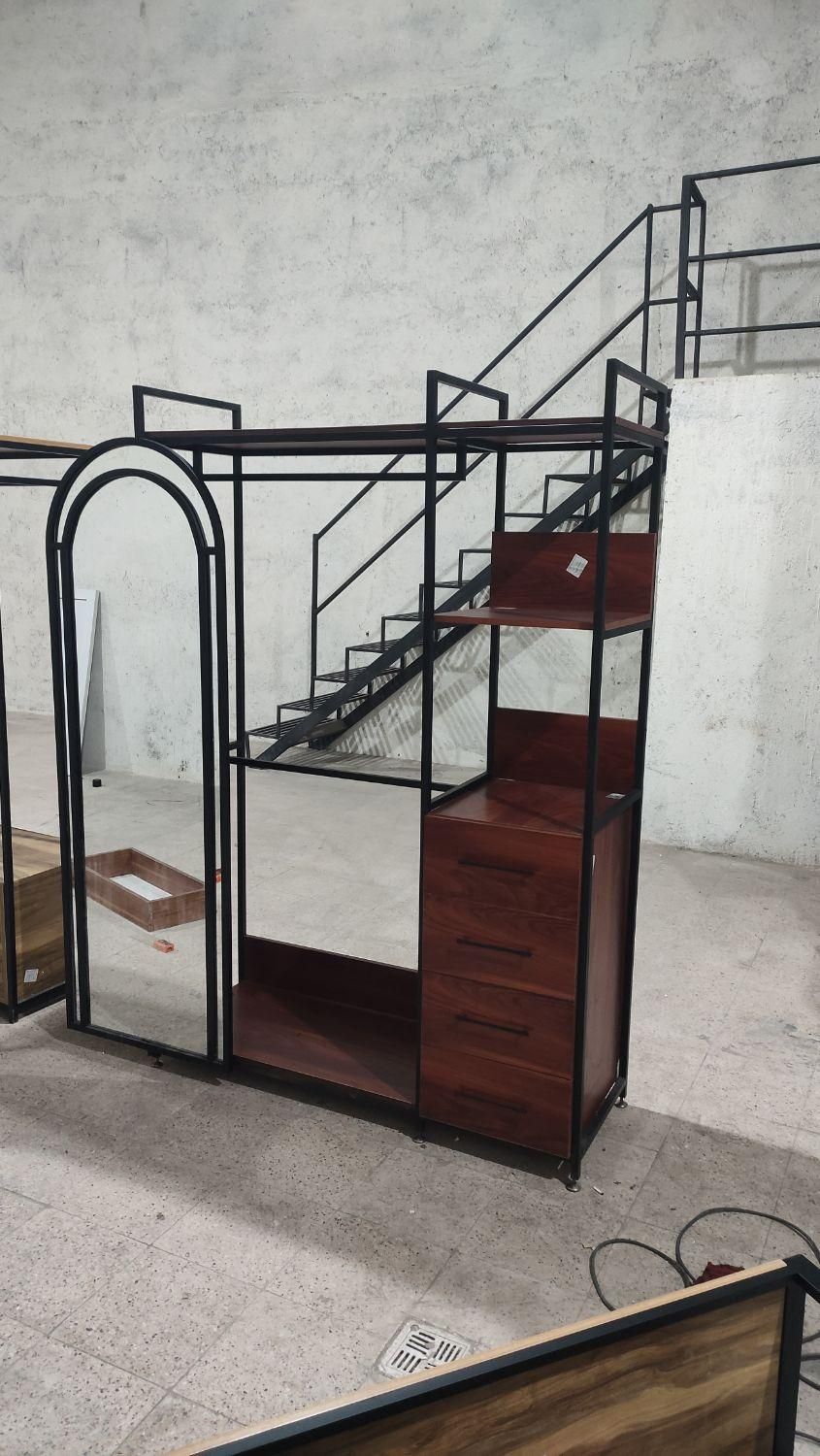 رگال فلزی با آینه متحرک|کتابخانه، شلف، قفسه‌های دیواری|مشهد, نوید|دیوار