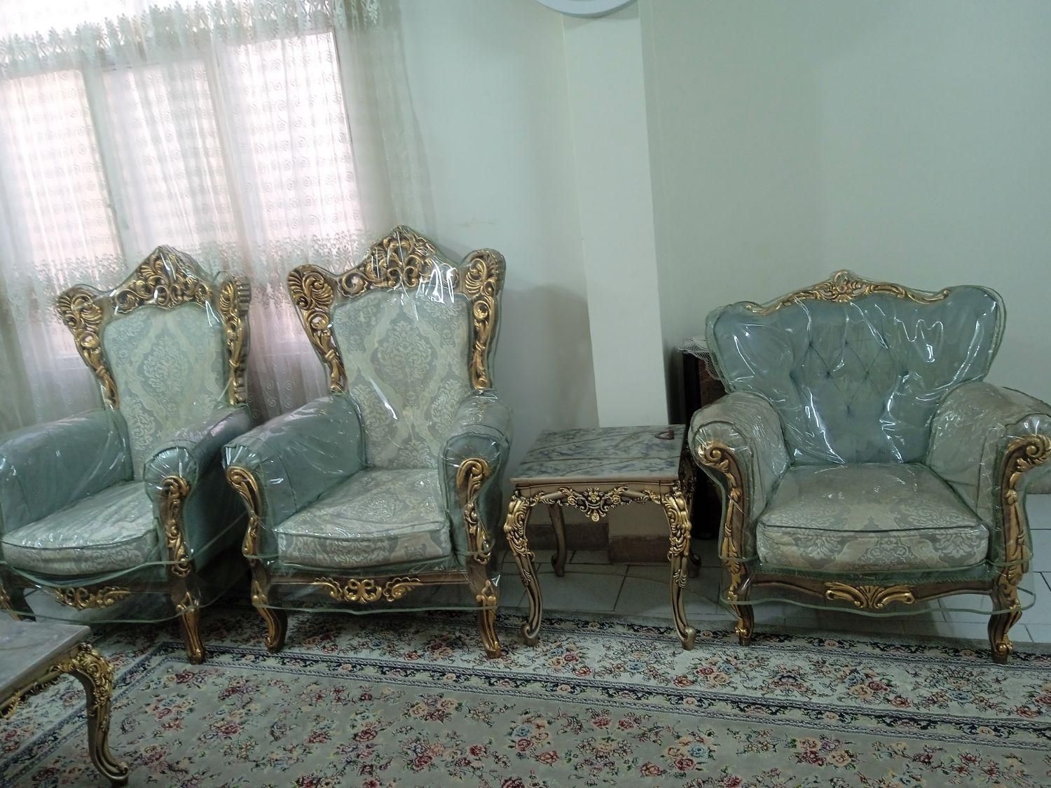 کاملاسالم وبدون شکستگی|مبلمان خانگی و میز عسلی|تهران, خاوران|دیوار