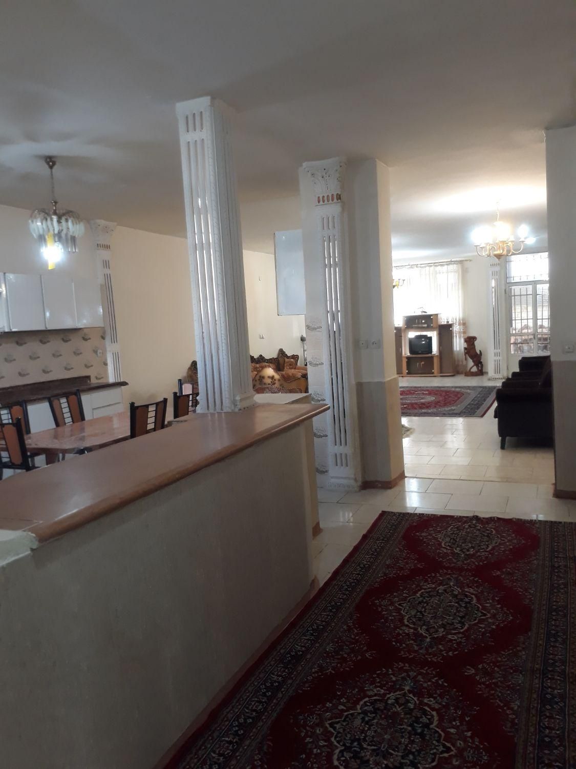 اجاره منزل آپارتمان سوئیت مبله مرکز شهر|اجارهٔ کوتاه‌مدت آپارتمان و سوئیت|شیراز, آزادگان|دیوار
