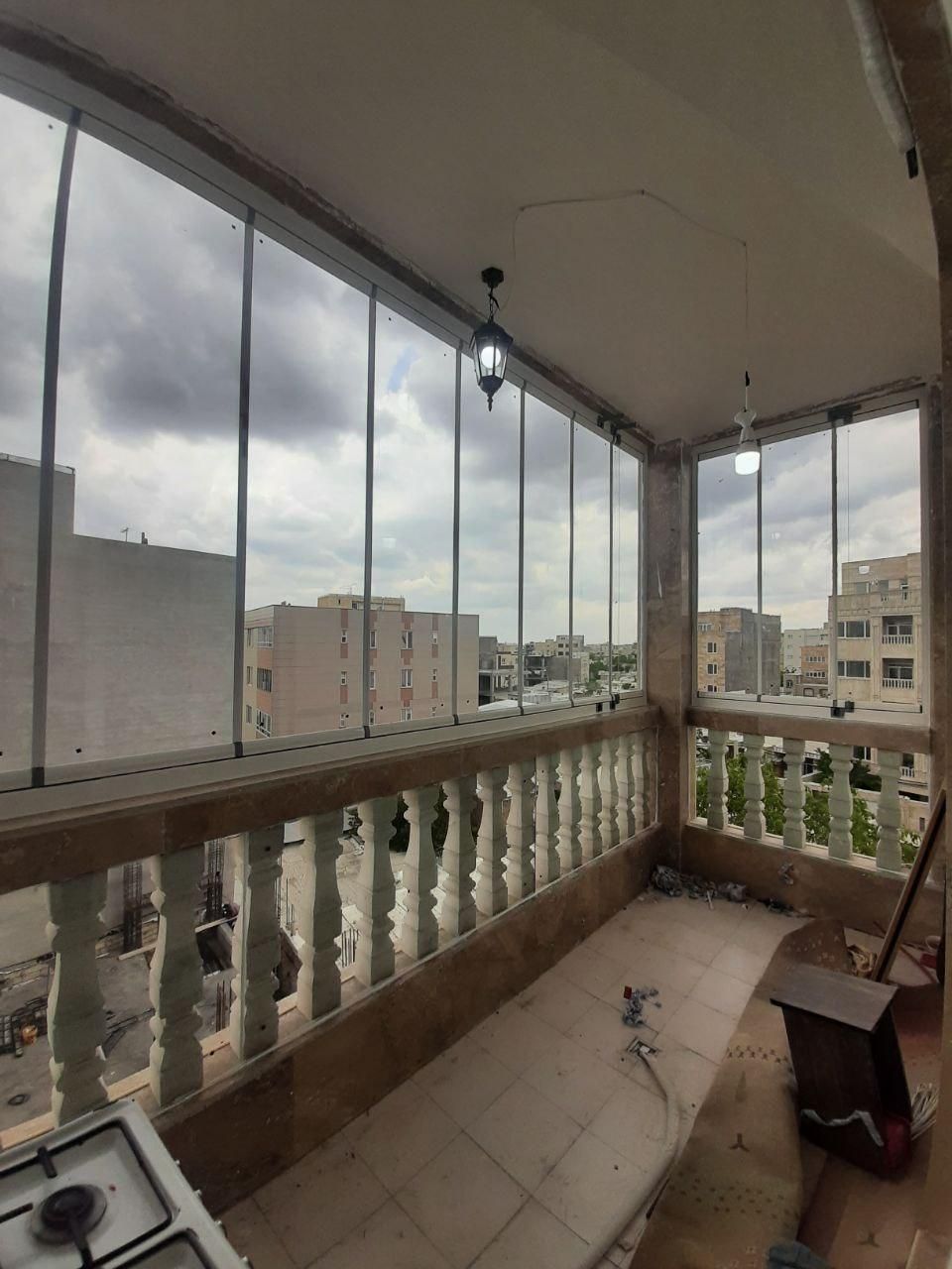 تولید و پخش شیشه های بالکن کشویی|خدمات پیشه و مهارت|زنجان, |دیوار