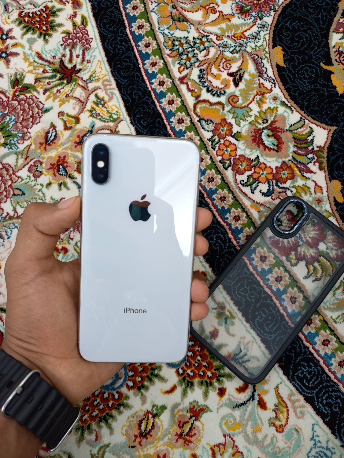 اپل iPhone X با حافظهٔ ۶۴ گیگابایت|موبایل|تهران, مهرآباد جنوبی|دیوار