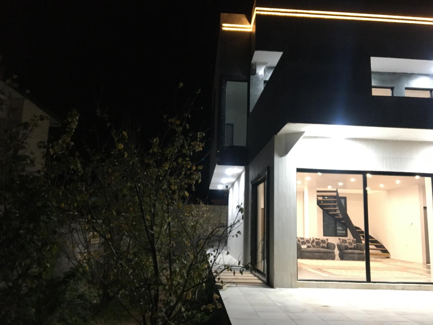 اجاره باغ ویلا|اجارهٔ کوتاه‌مدت ویلا و باغ|نیشابور, مازول|دیوار