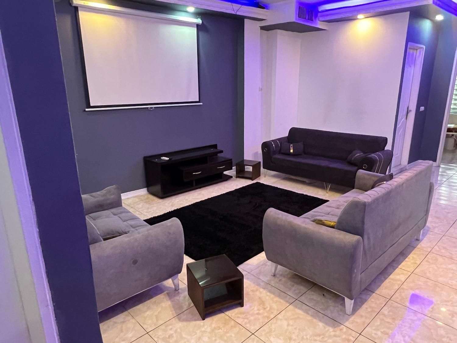 آپارتمان نوساز شیک وتمیز|اجارهٔ کوتاهمدت آپارتمان و سوئیت|تهران, نیروی هوایی (پیروزی)|دیوار