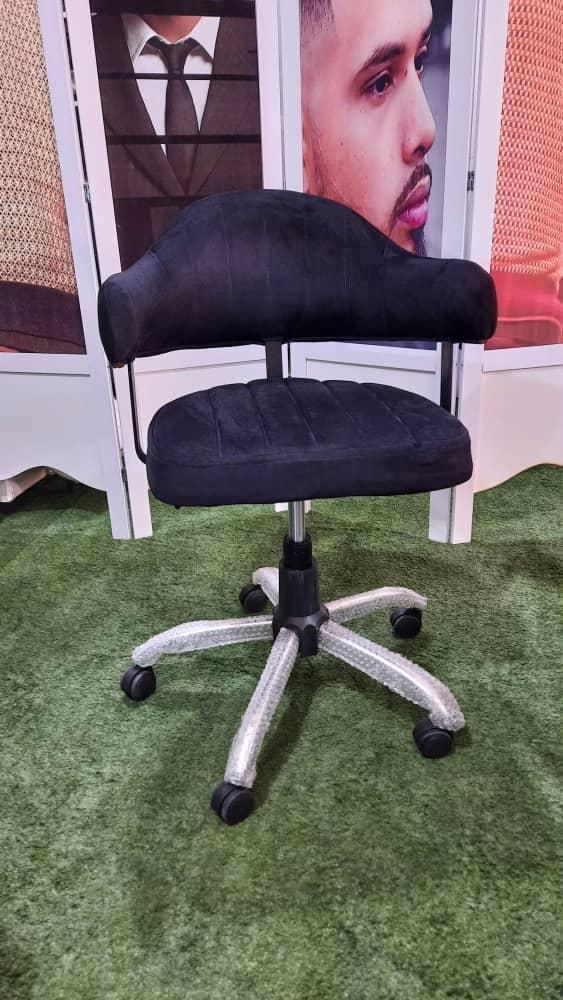 تخت فیشیال. تخت موج. تتو.|آرایشگاه و سالنهای زیبایی|کلاله, |دیوار