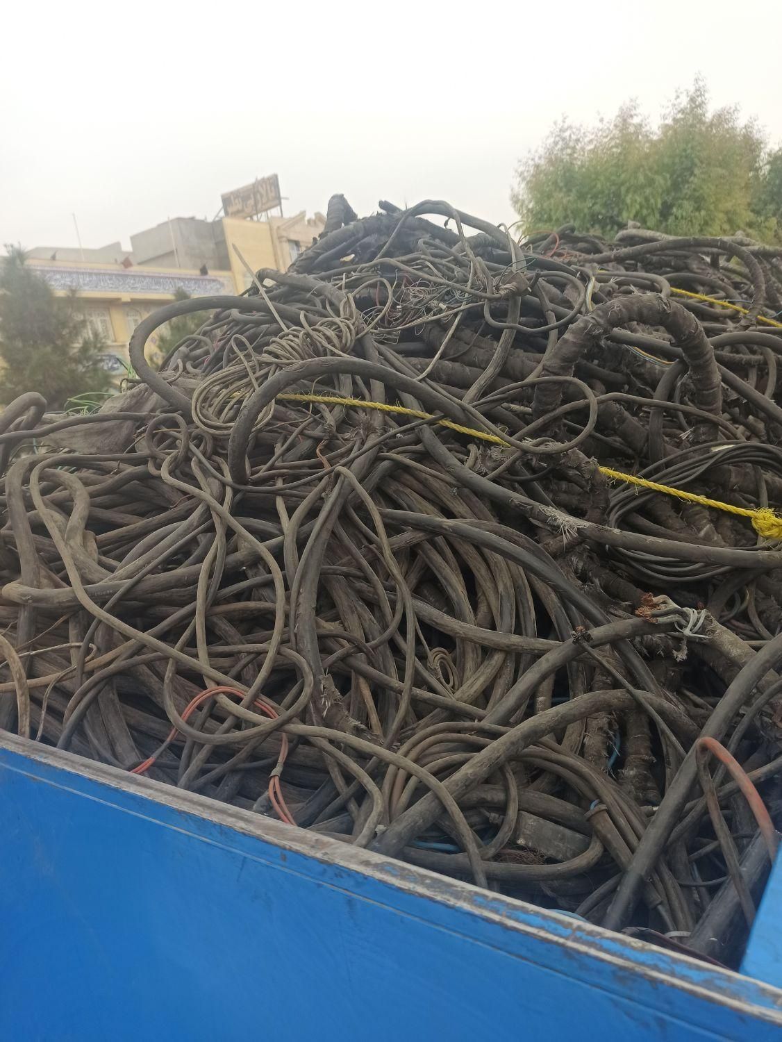 خریدار همه ضایعات و سیم و کابل روکشدار|عمدهفروشی|قم, نیروگاه|دیوار