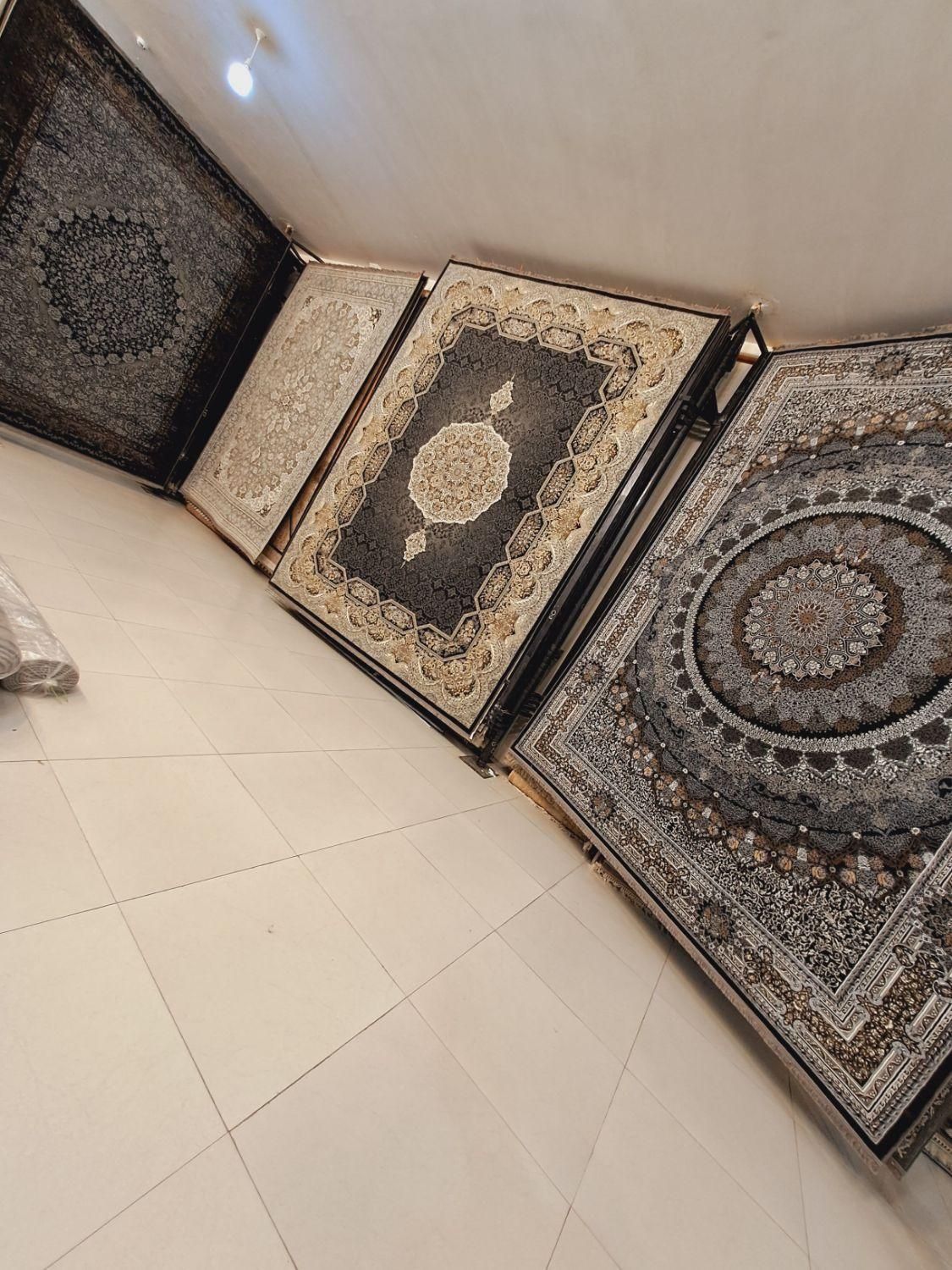 فرش۱۲متری جفت باهم۱۰۰۰شانه ۳۰۰۰تراکم نخ اکرولیک|فرش|مشهد, طلاب|دیوار