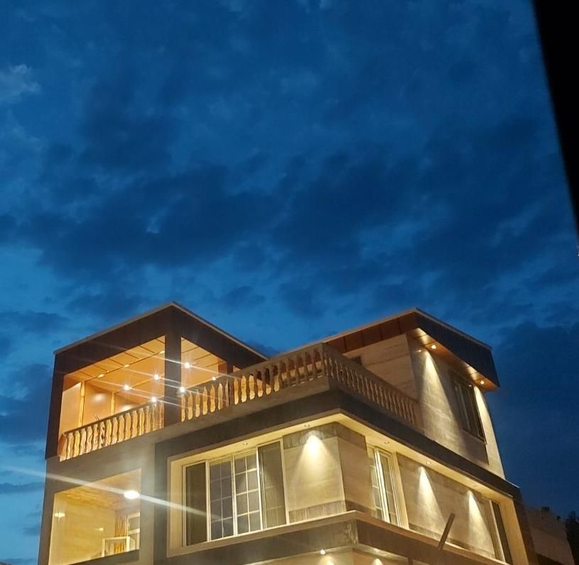 ویلای استخردار بر ساحل حاجی بکنده|اجارهٔ کوتاه‌مدت ویلا و باغ|خشکبیجار, |دیوار