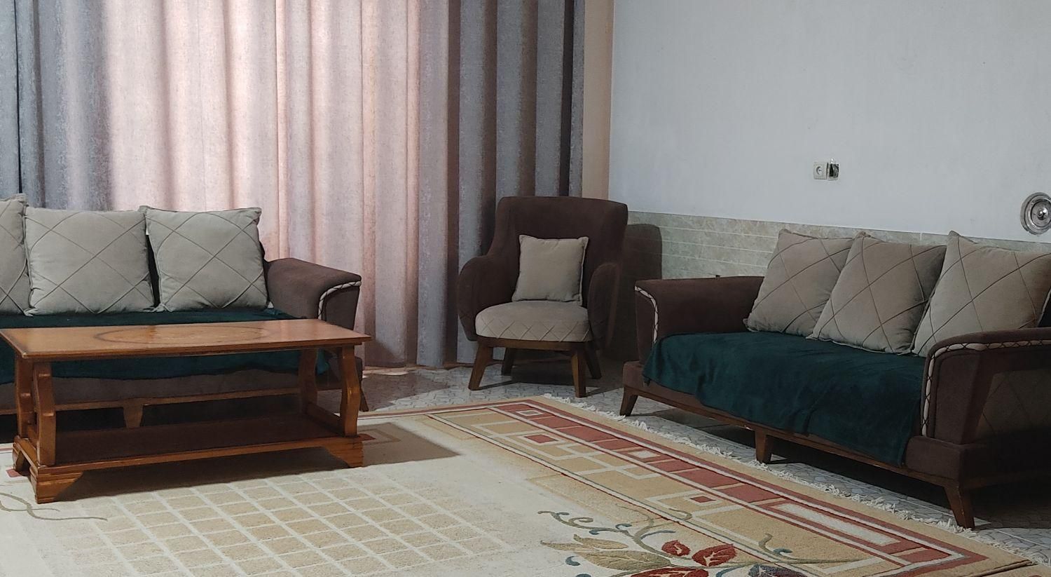 مبله حافظ گویم اجاره گویم مبله|اجارهٔ کوتاه‌مدت آپارتمان و سوئیت|شیراز, گویم|دیوار