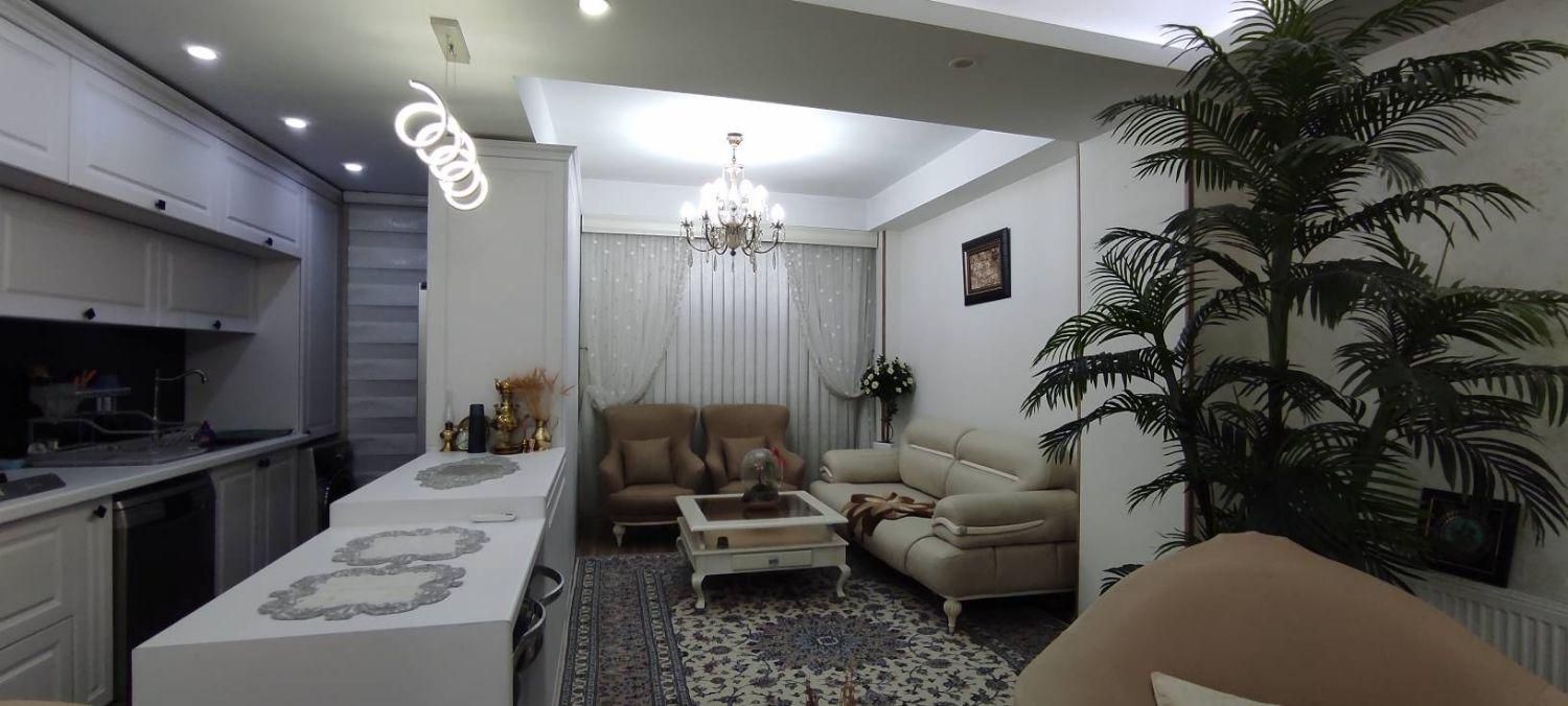 فروش آپارتمان۱۰۳متری۲خوابه باحیاط خلوت و بالکن|فروش آپارتمان|تهران, شارق|دیوار