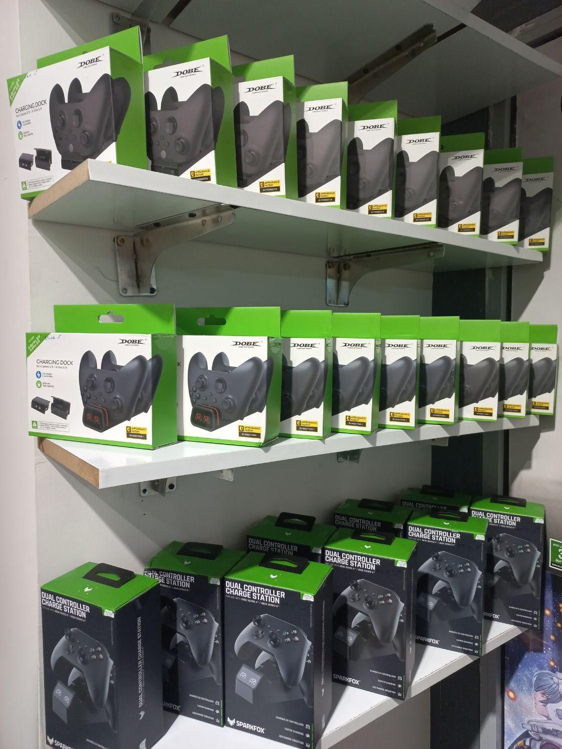 باطری و شارژر دسته ایکس باکس xbox series s x|کنسول، بازی ویدئویی و آنلاین|شیراز, شهرک ایثار|دیوار