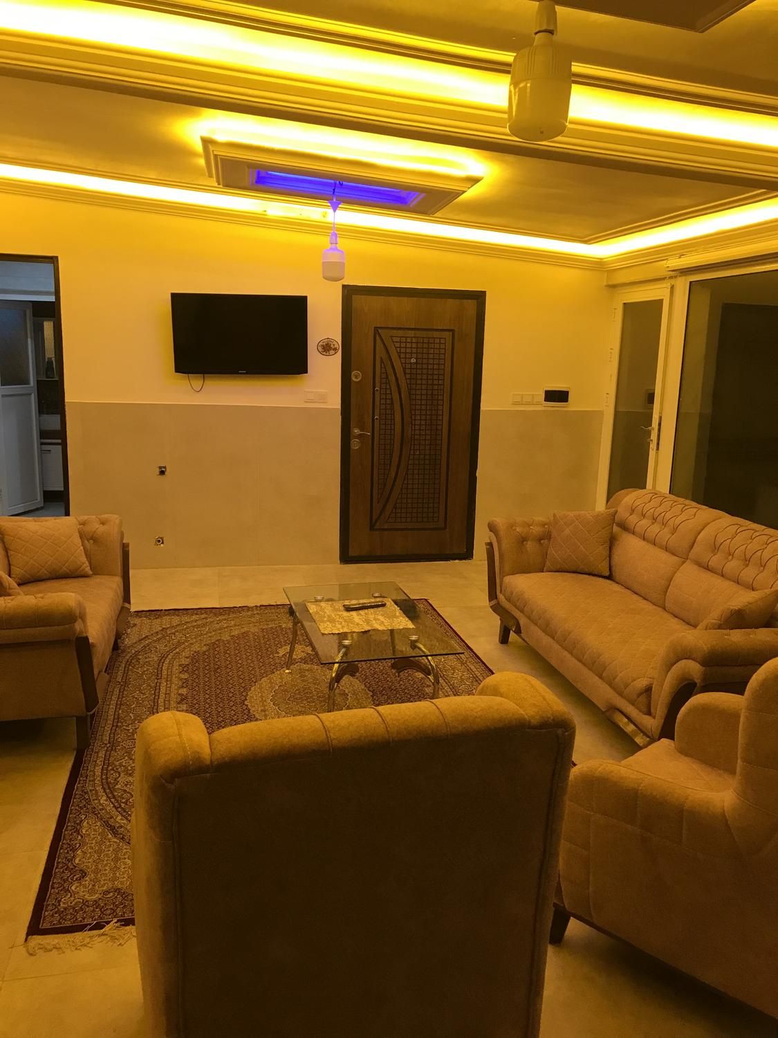 اجاره روزانه ویلای استخردار از صاحبخانه(حذف دلال)|اجارهٔ کوتاهمدت ویلا و باغ|ساری, |دیوار