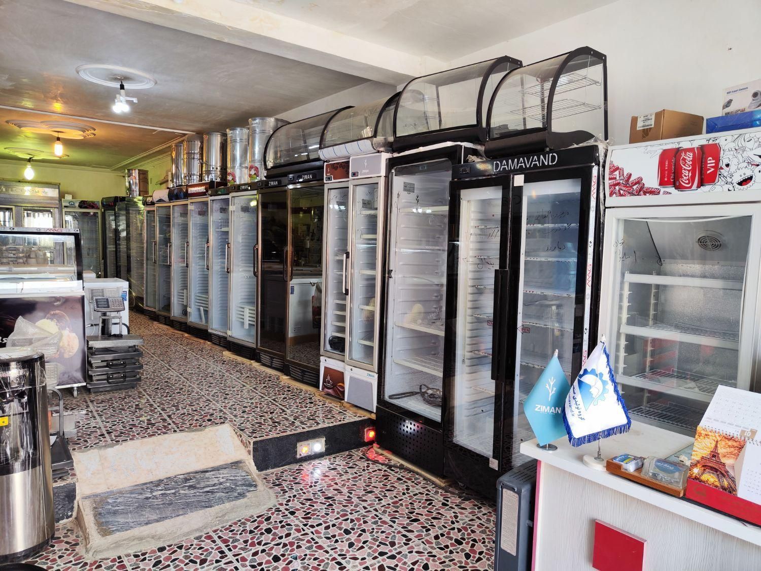 یخچال ۹۰ سانتی بدون تاج|فروشگاه و مغازه|خرمآباد, |دیوار