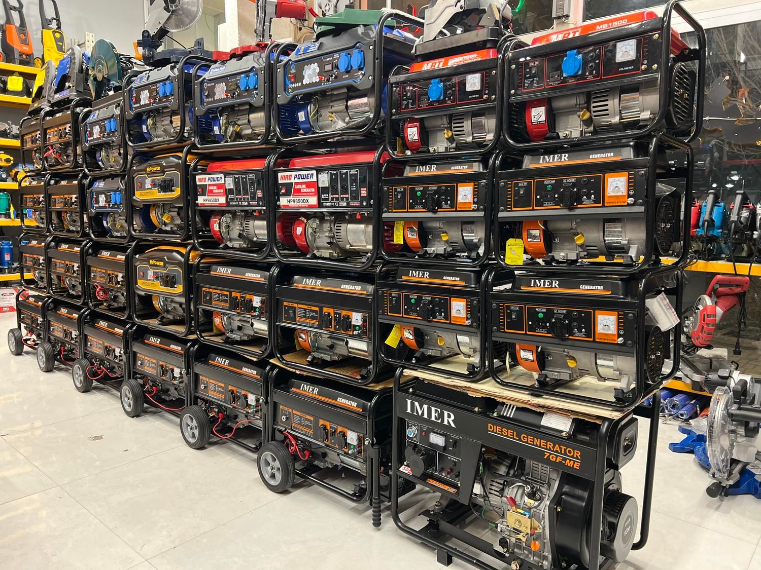 موتوربرق ۱کیلو وات ۳و۵/۵و۶/۵و۷/۵و۸/۵ موتور برق|ماشینآلات صنعتی|مشهد, هنرور|دیوار